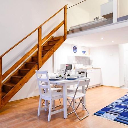 Cosy Two Bedroom Flat In Rottenbiller Str,Sky Budapest Exteriör bild